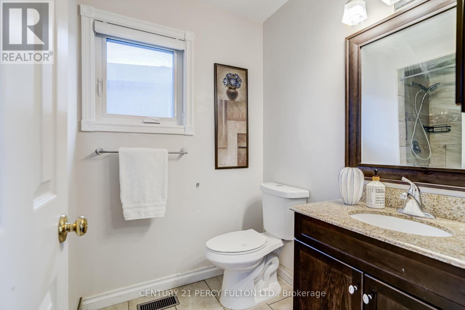 696 LAMOUR ROAD - 21