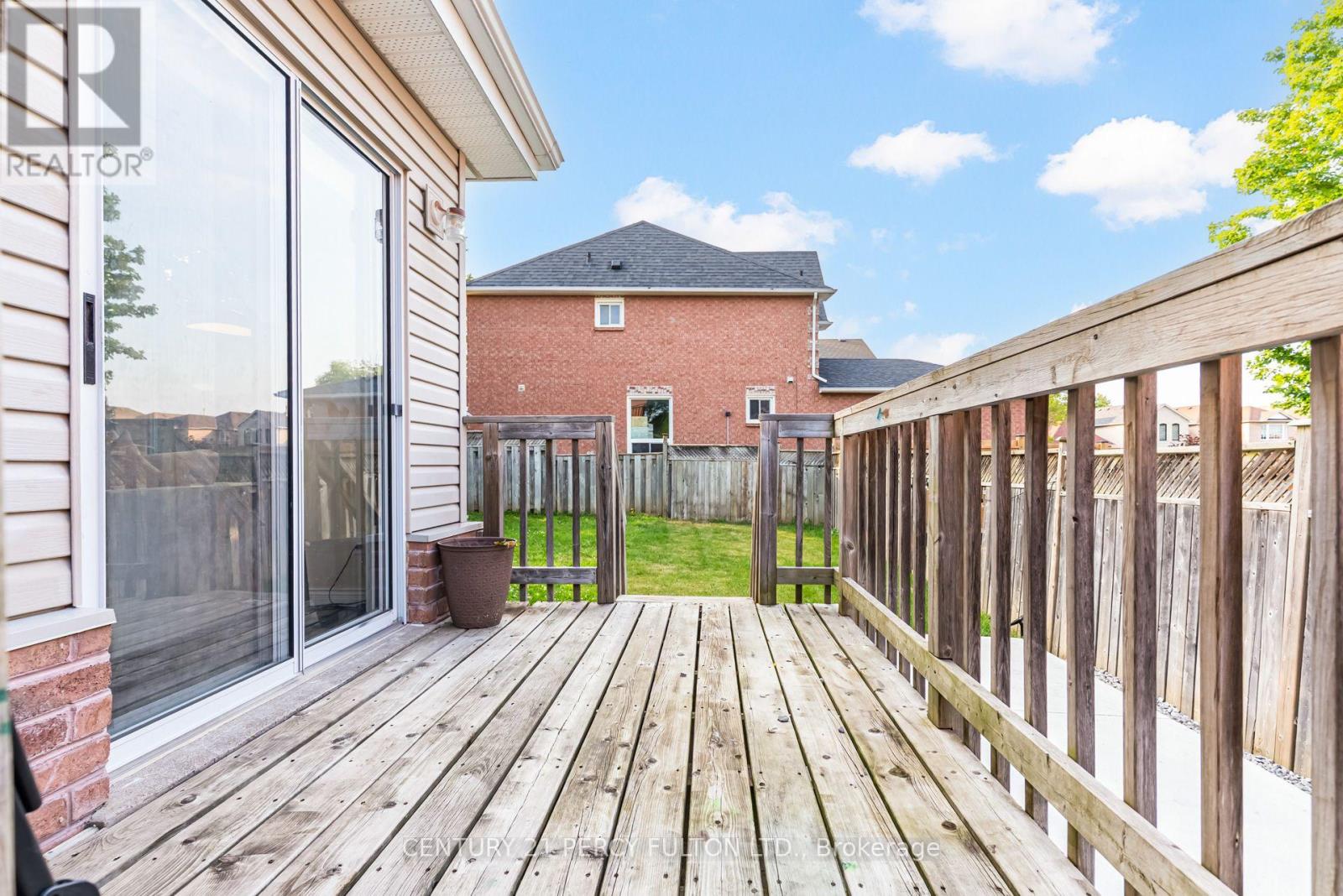 696 LAMOUR ROAD - 44