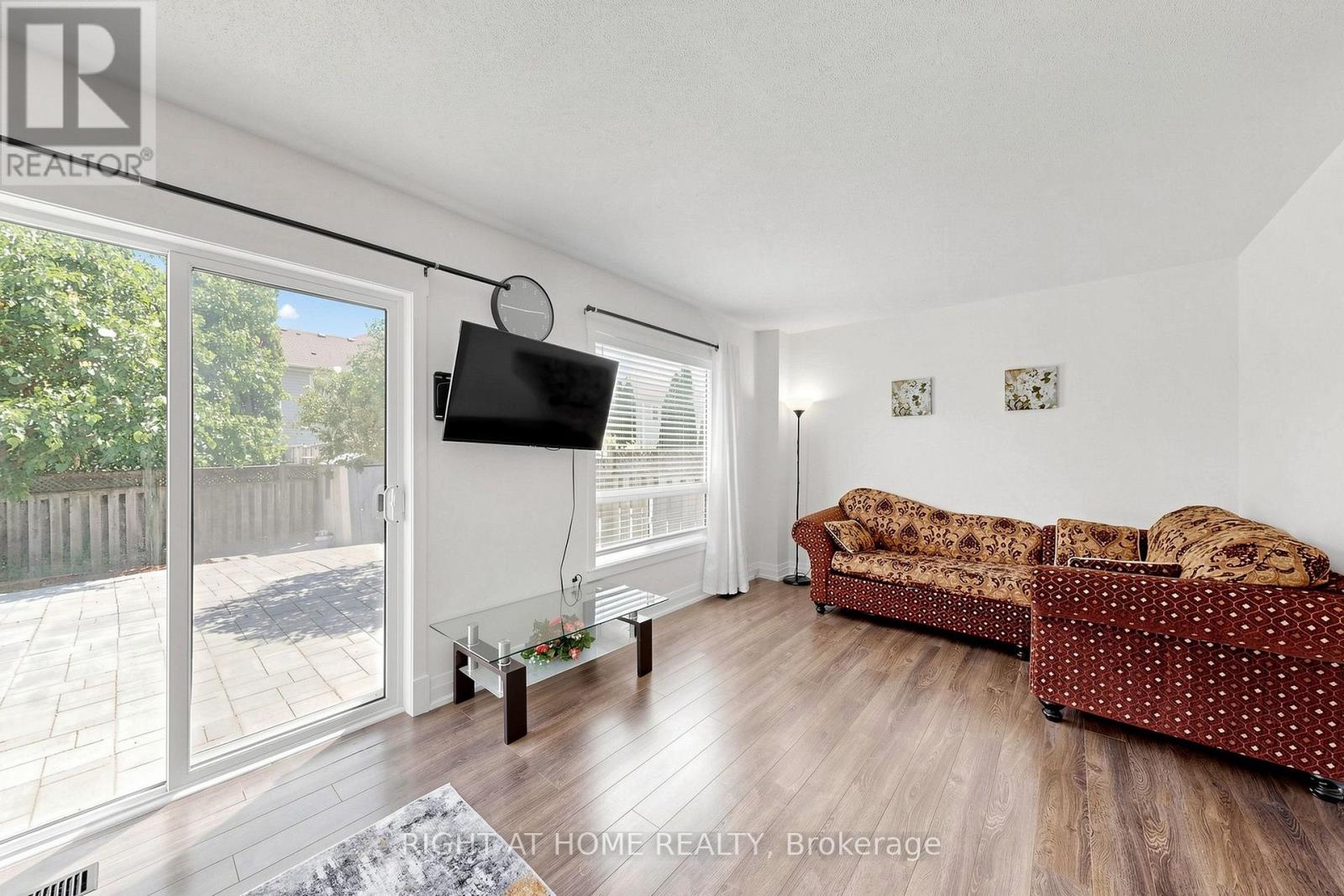 7 MACMILLAN AVENUE - 15
