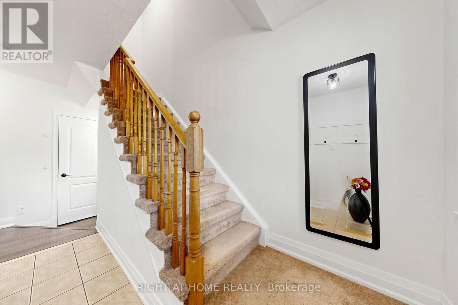 7 MACMILLAN AVENUE - 25
