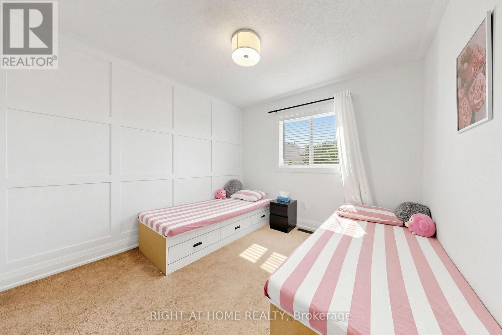 7 MACMILLAN AVENUE - 36