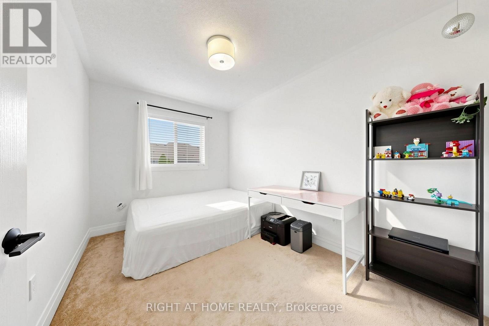 7 MACMILLAN AVENUE - 39