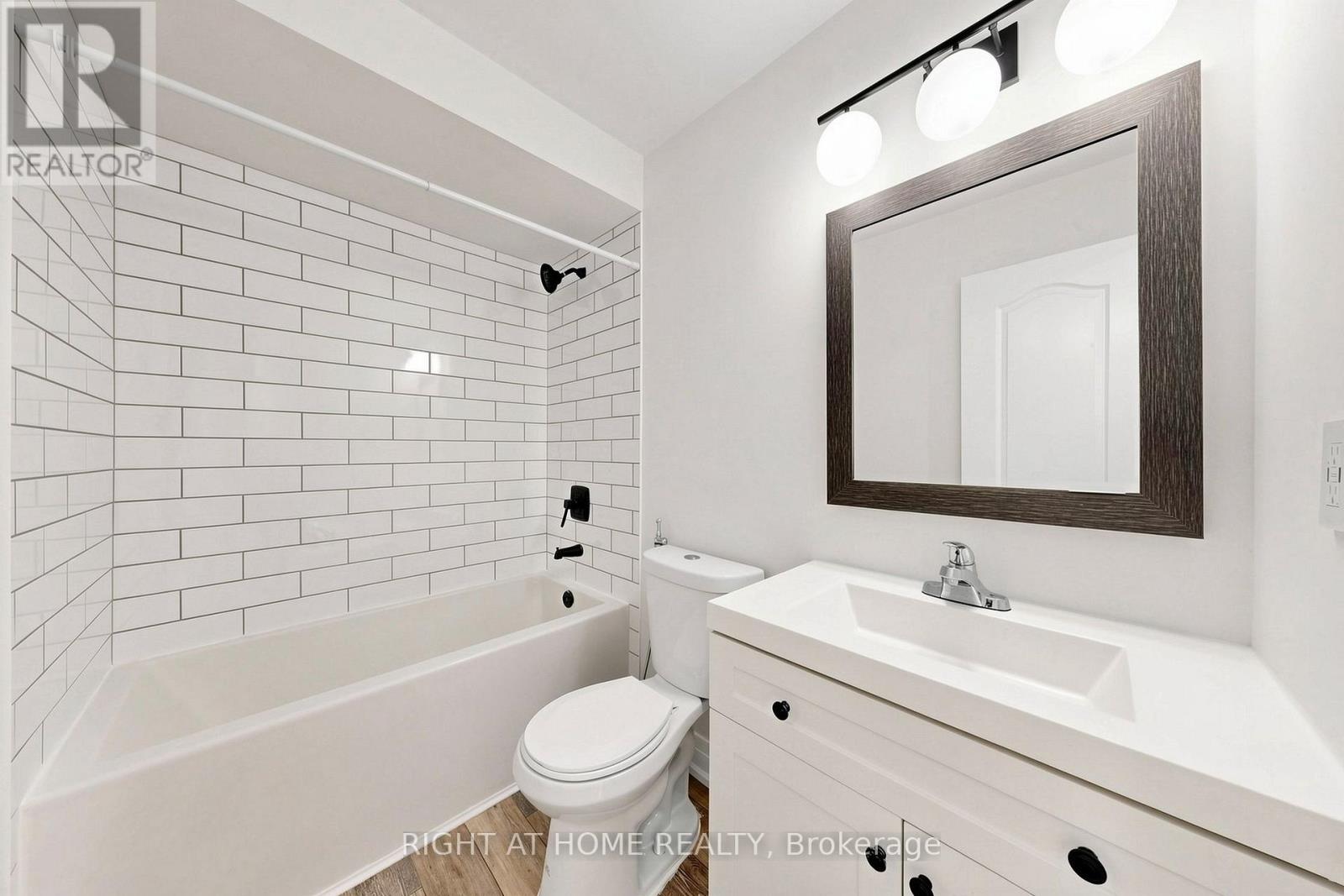 7 MACMILLAN AVENUE - 44