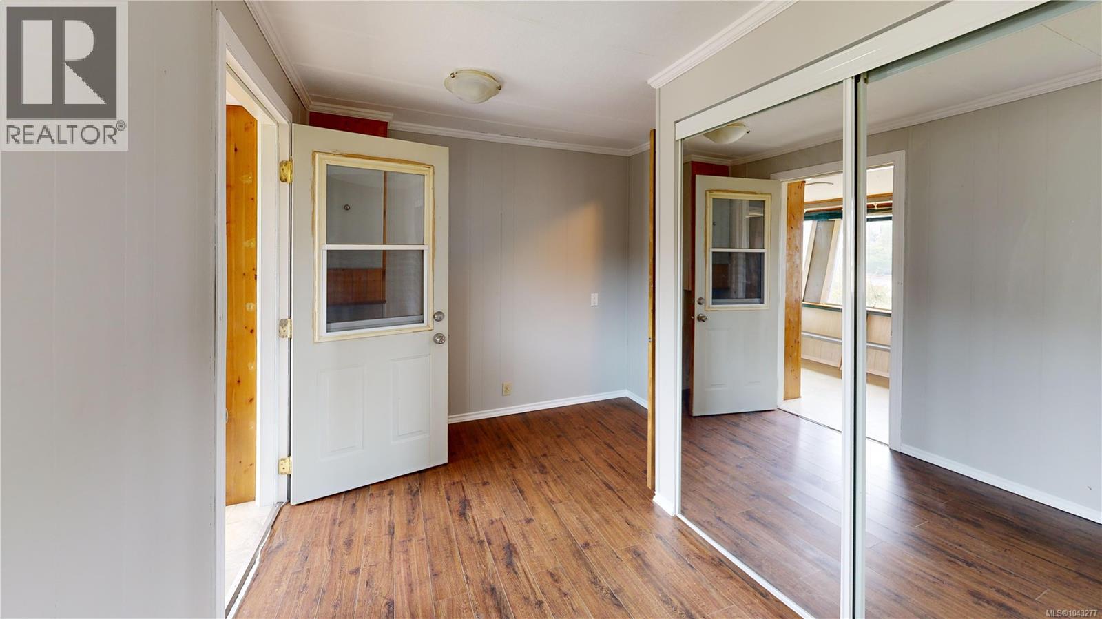 #20 80 Fifth St - 16