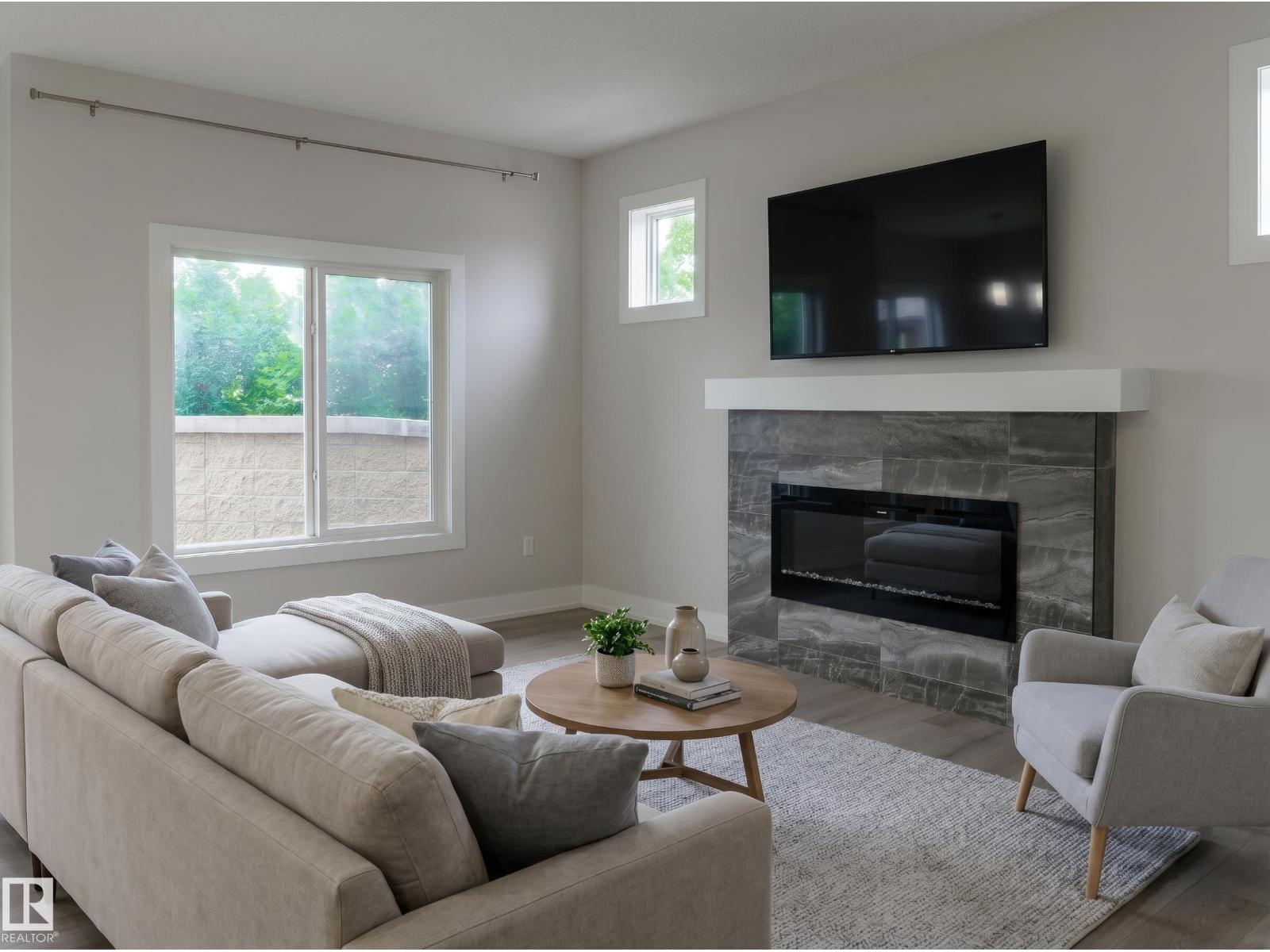 2104 160 ST SW SW - 12