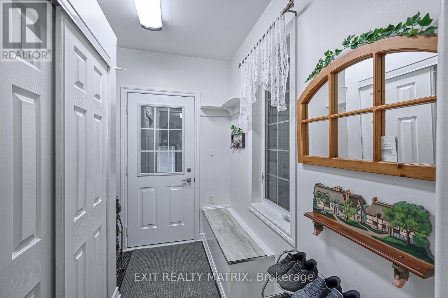 2573 MITCHELL STREET, Ottawa. Luxury613. By Peter Sagos - Image 19