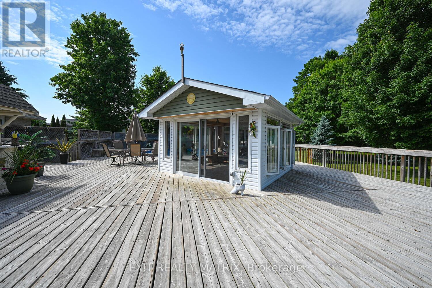 2573 MITCHELL STREET, Ottawa. Luxury613. By Peter Sagos - Image 30