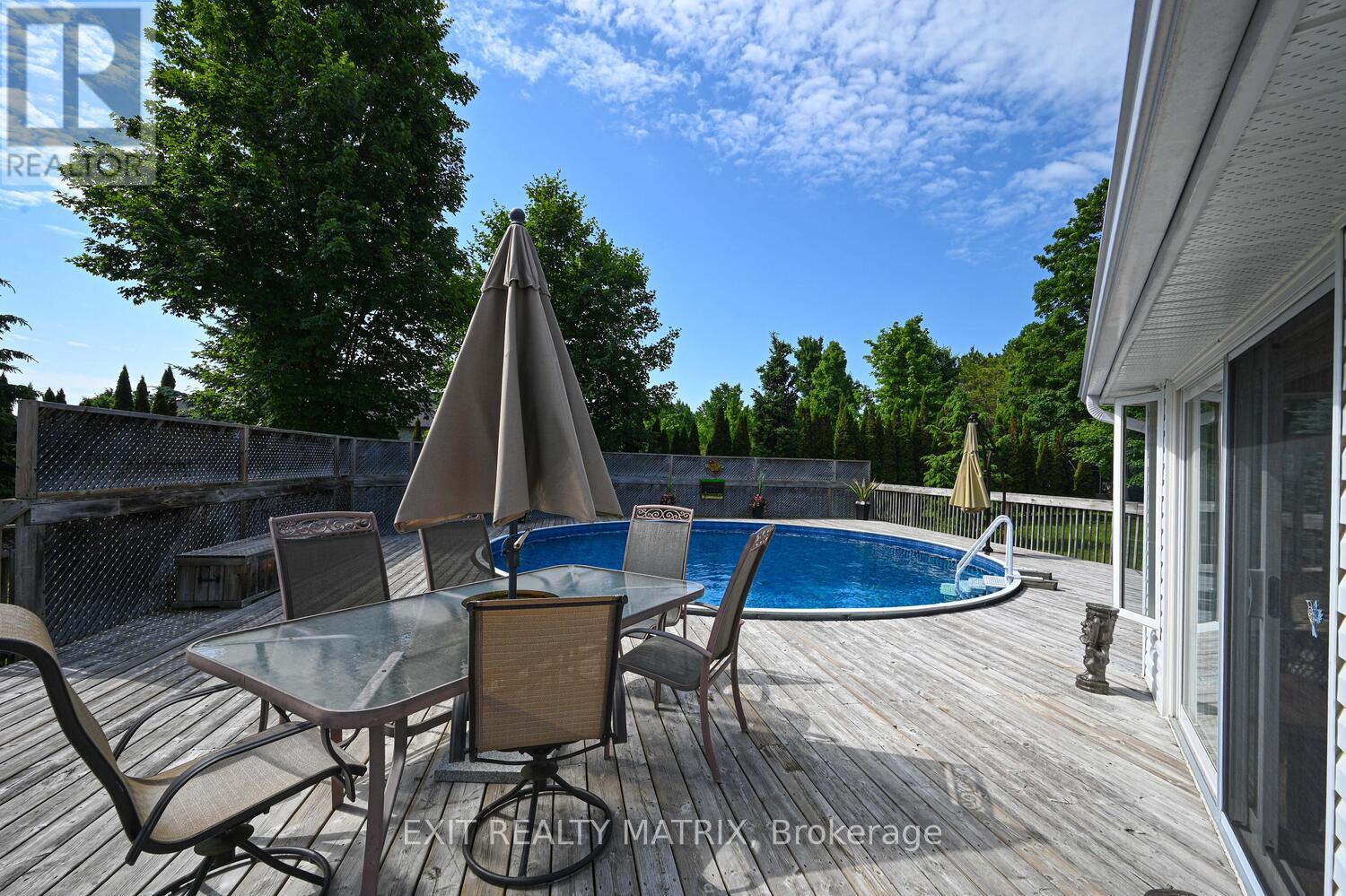 2573 MITCHELL STREET, Ottawa. Luxury613. By Peter Sagos - Image 32
