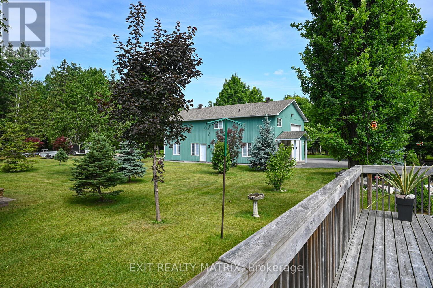 2573 MITCHELL STREET, Ottawa. Luxury613. By Peter Sagos - Image 38