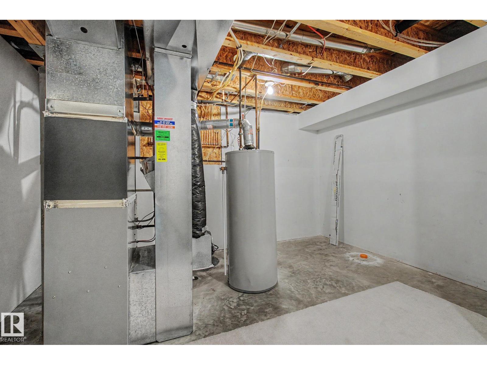 8311 11 AV SW - 42