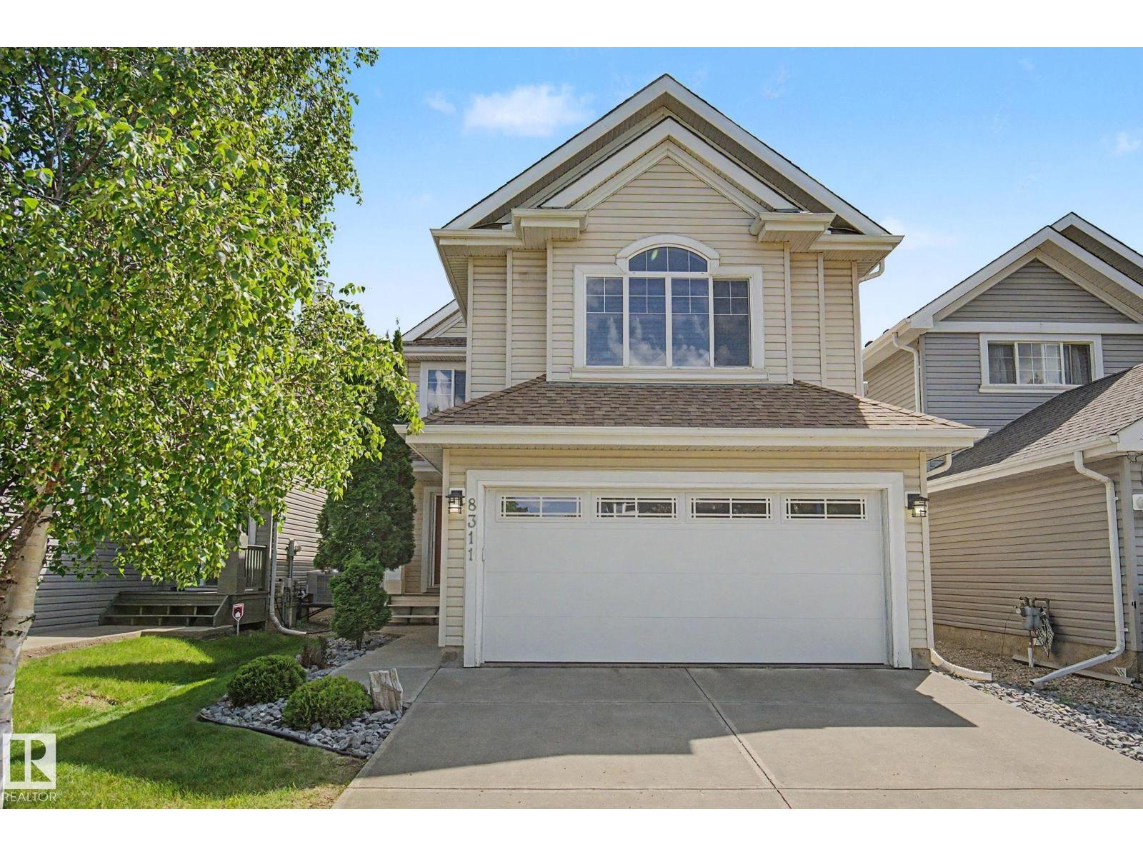 8311 11 AV SW - 48