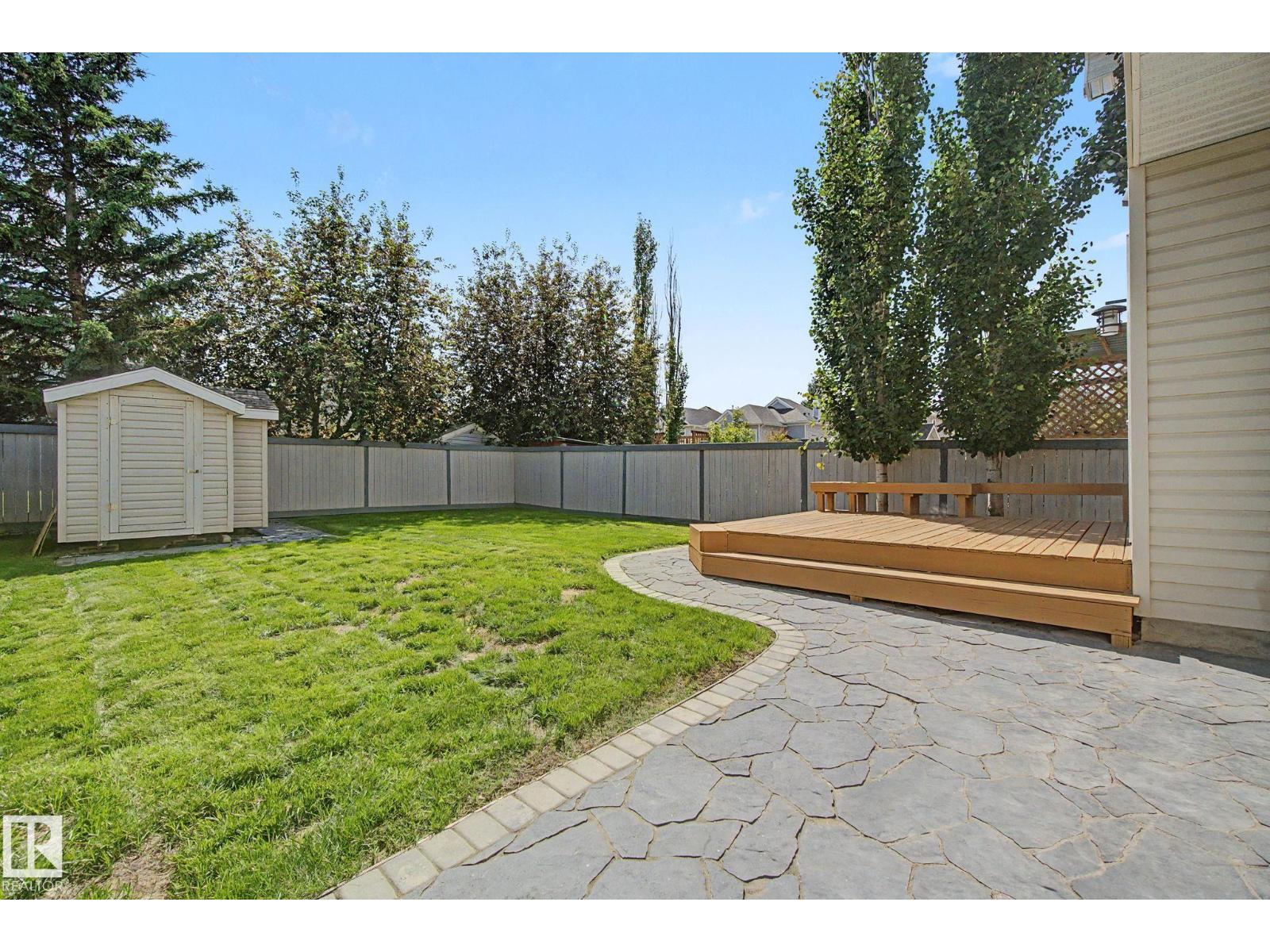 8311 11 AV SW - 46