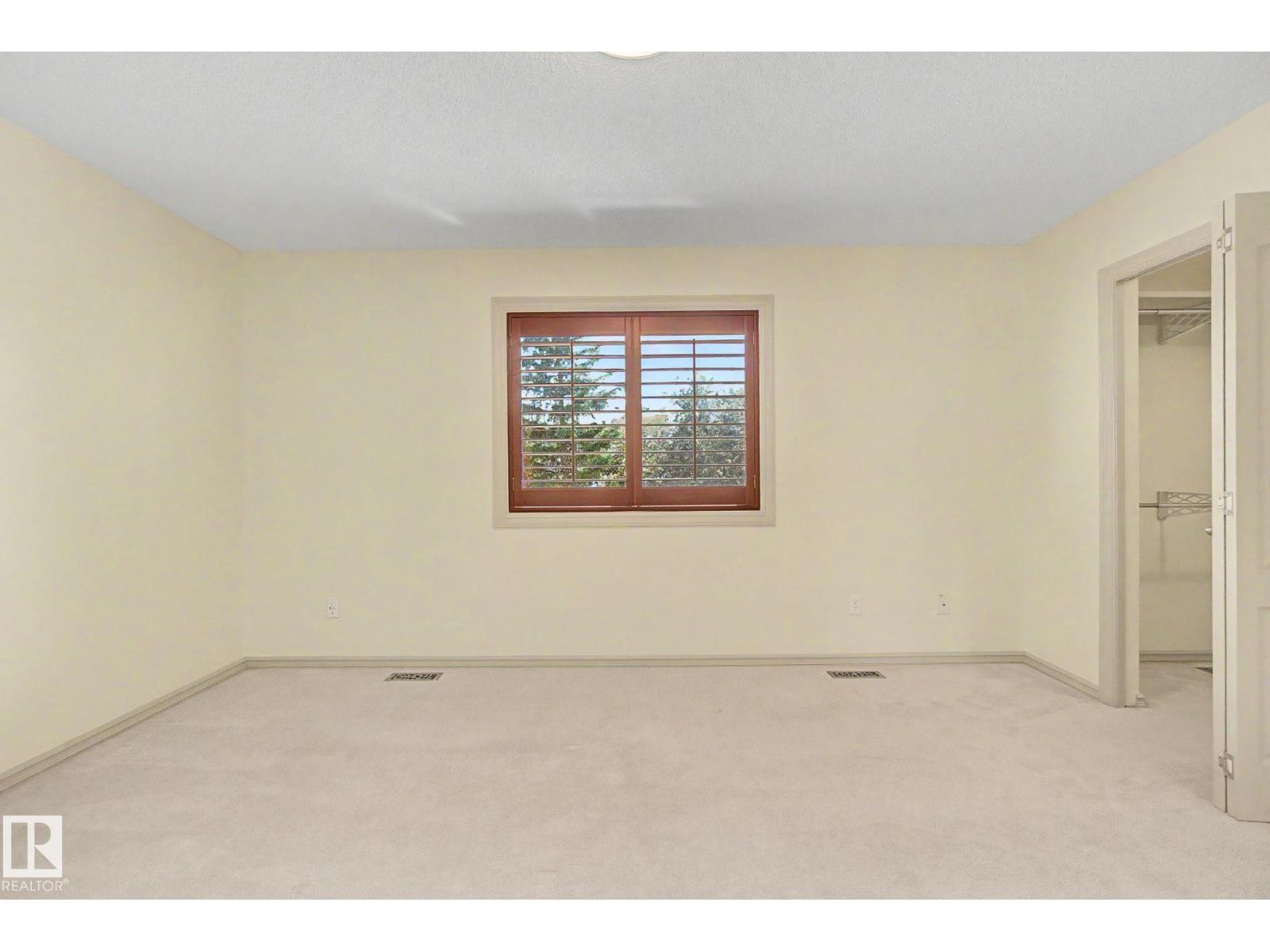 8311 11 AV SW - 30