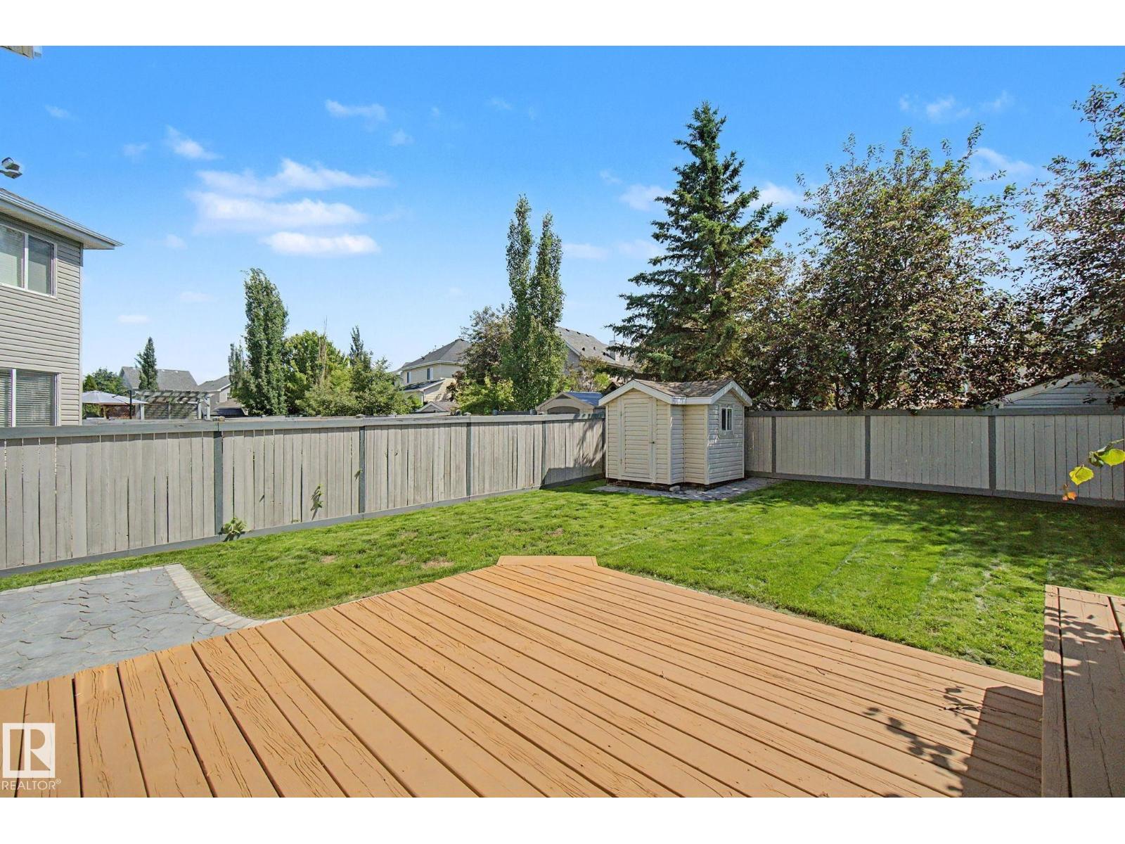 8311 11 AV SW - 44