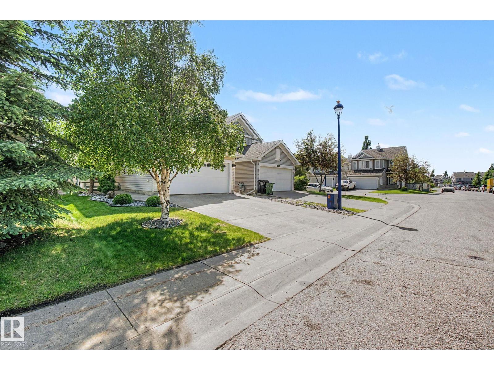 8311 11 AV SW - 50