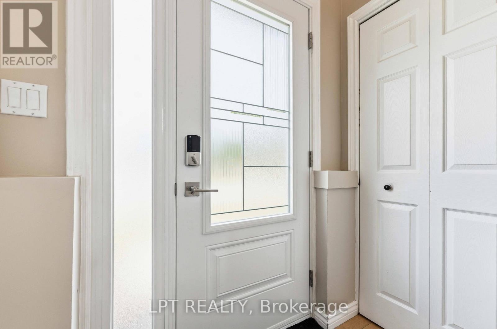 34 FRINGEWOOD DRIVE - 3