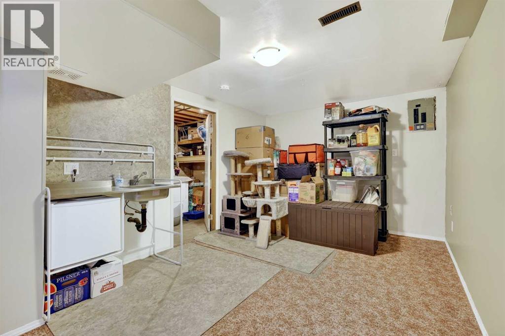 #46 4769 Hubalta Road SE - 32