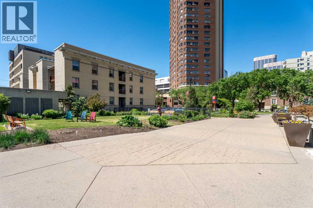 #403 706 15 Avenue SW - 30