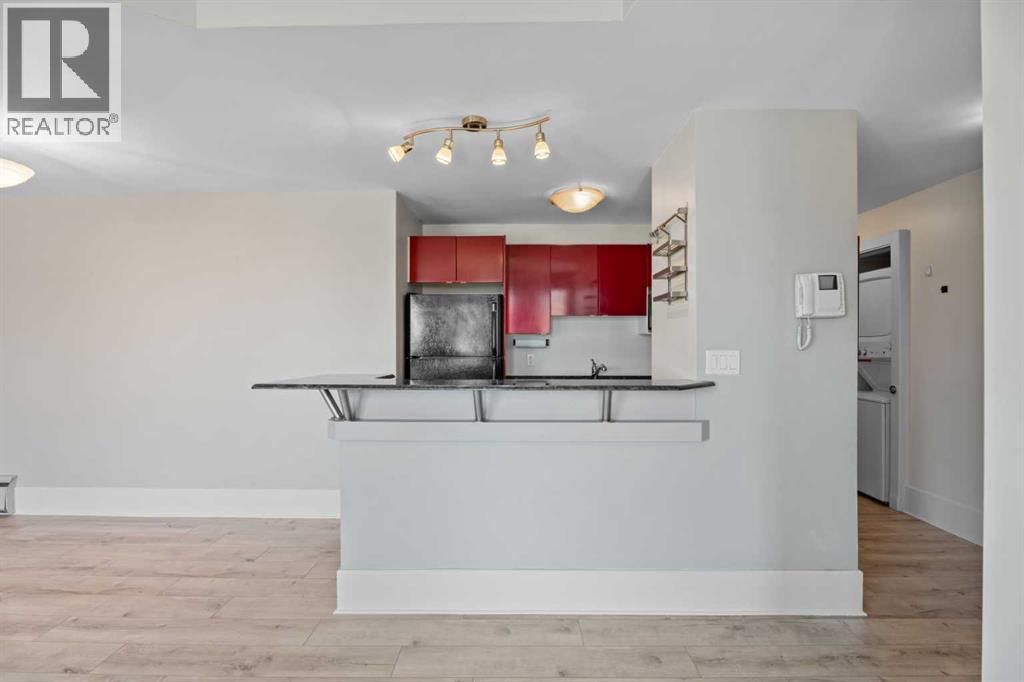 #403 706 15 Avenue SW - 7