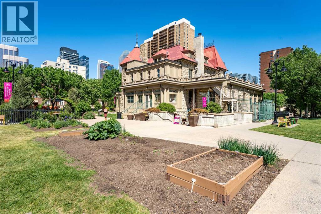 #403 706 15 Avenue SW - 31