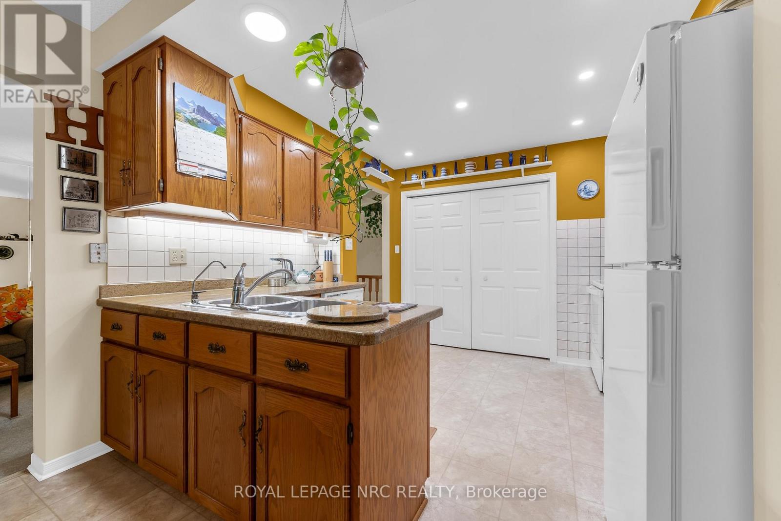 25 MILBURN DRIVE - 14