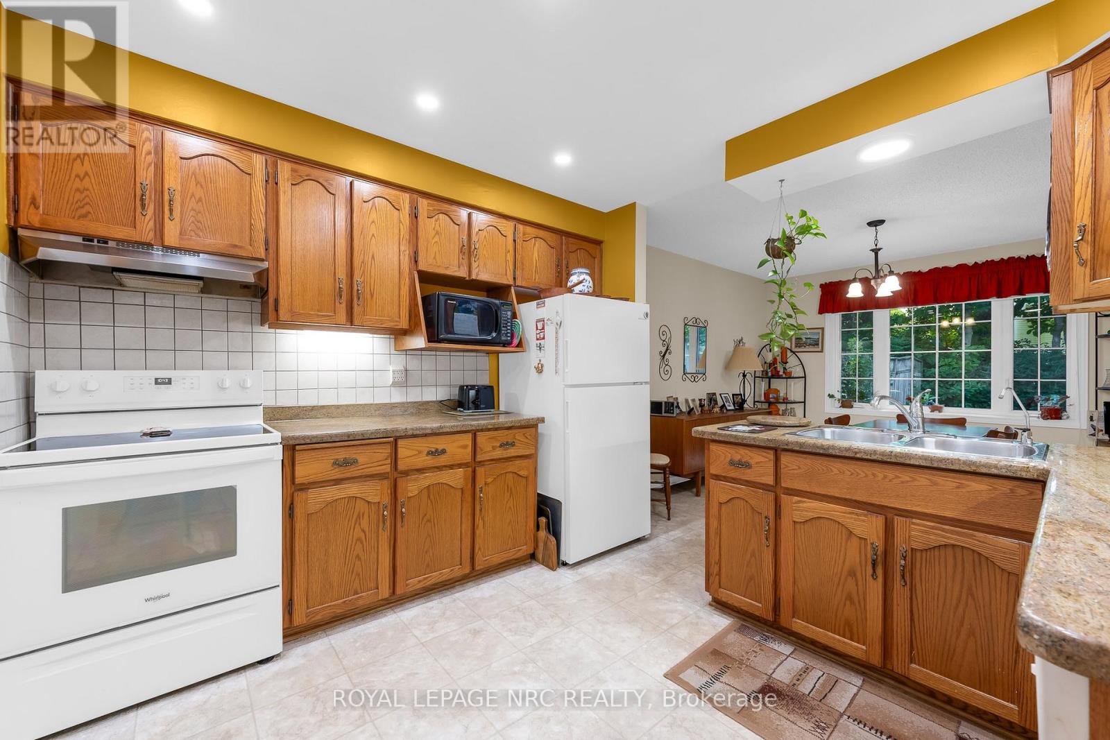 25 MILBURN DRIVE - 16