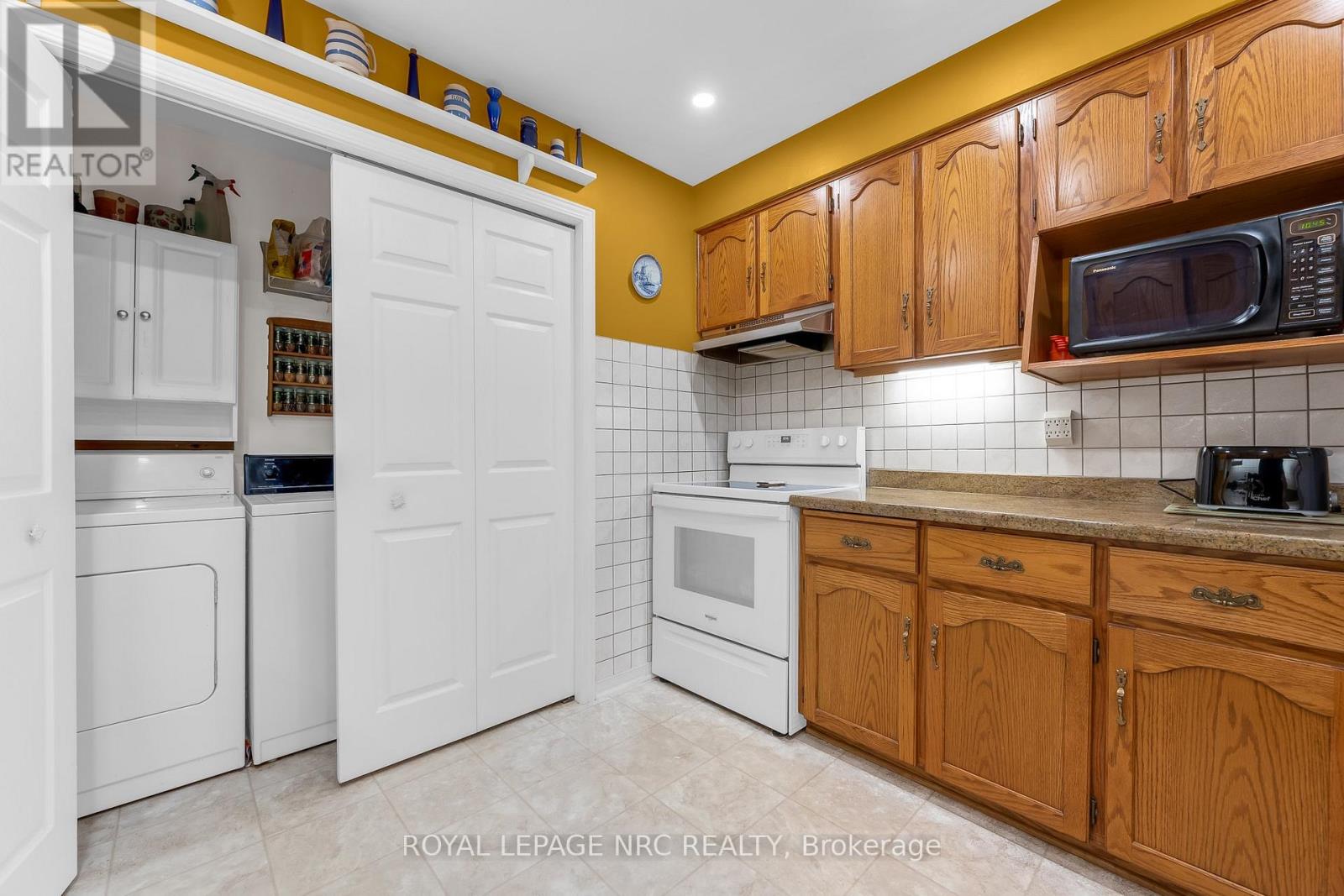 25 MILBURN DRIVE - 17
