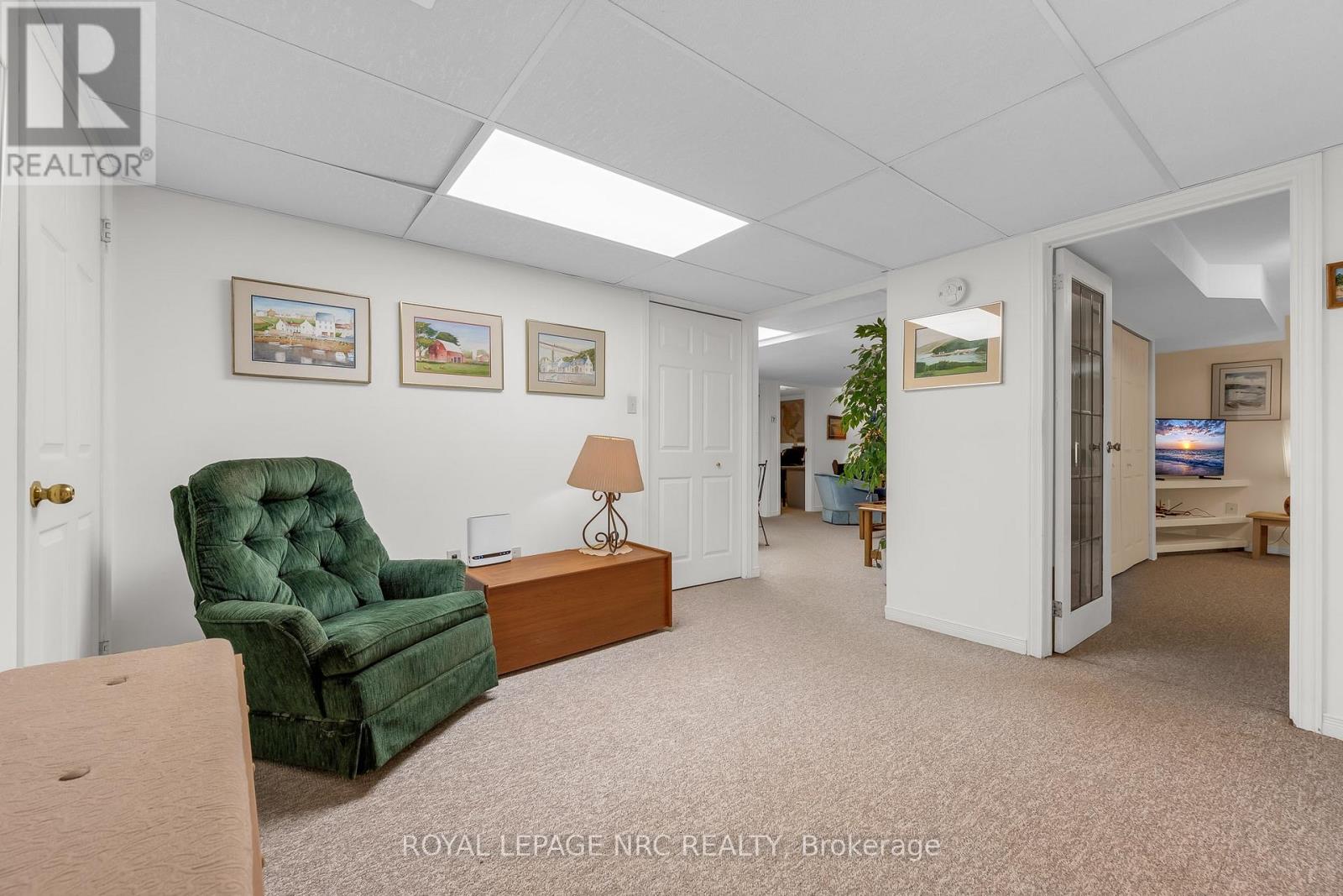 25 MILBURN DRIVE - 24
