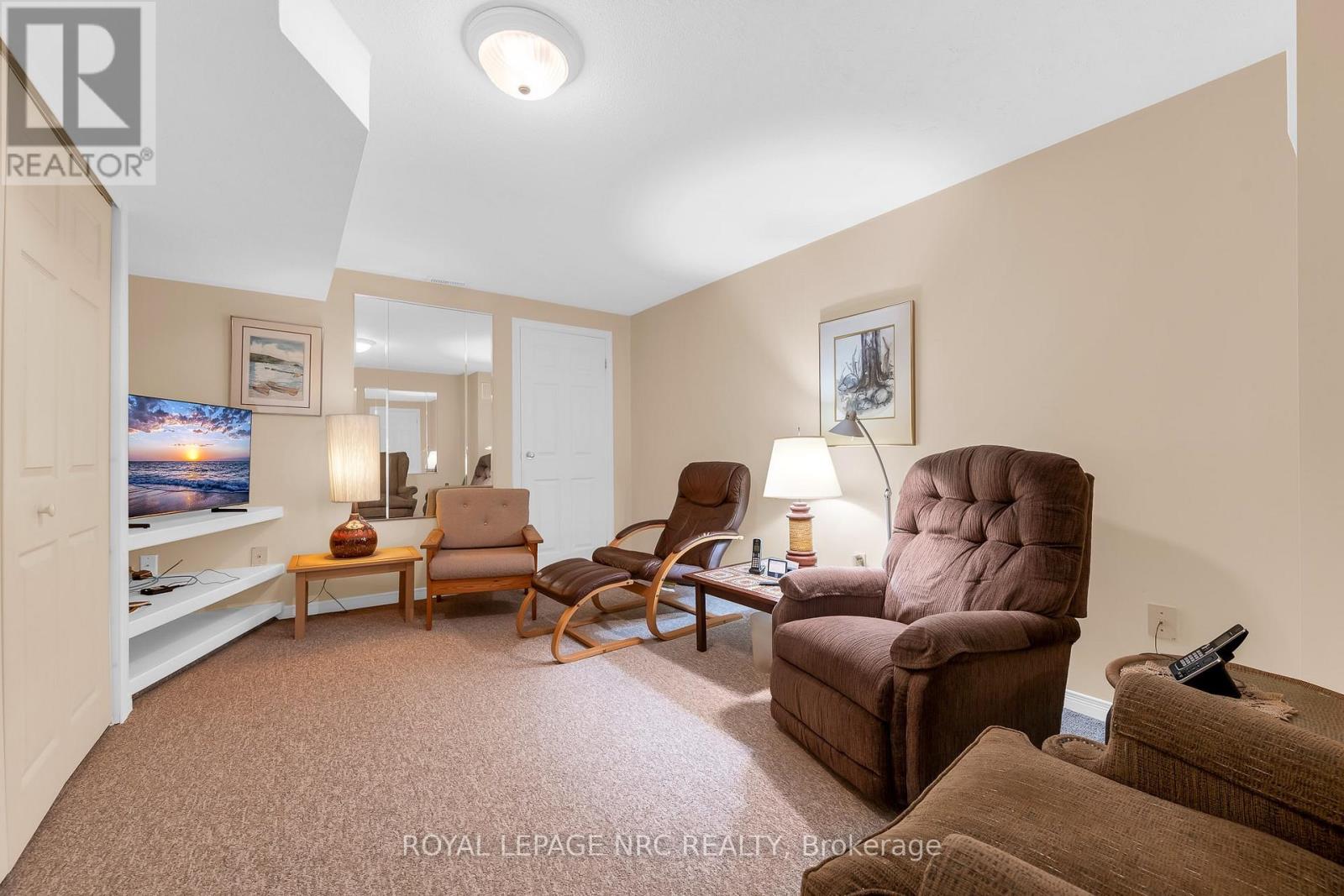 25 MILBURN DRIVE - 31