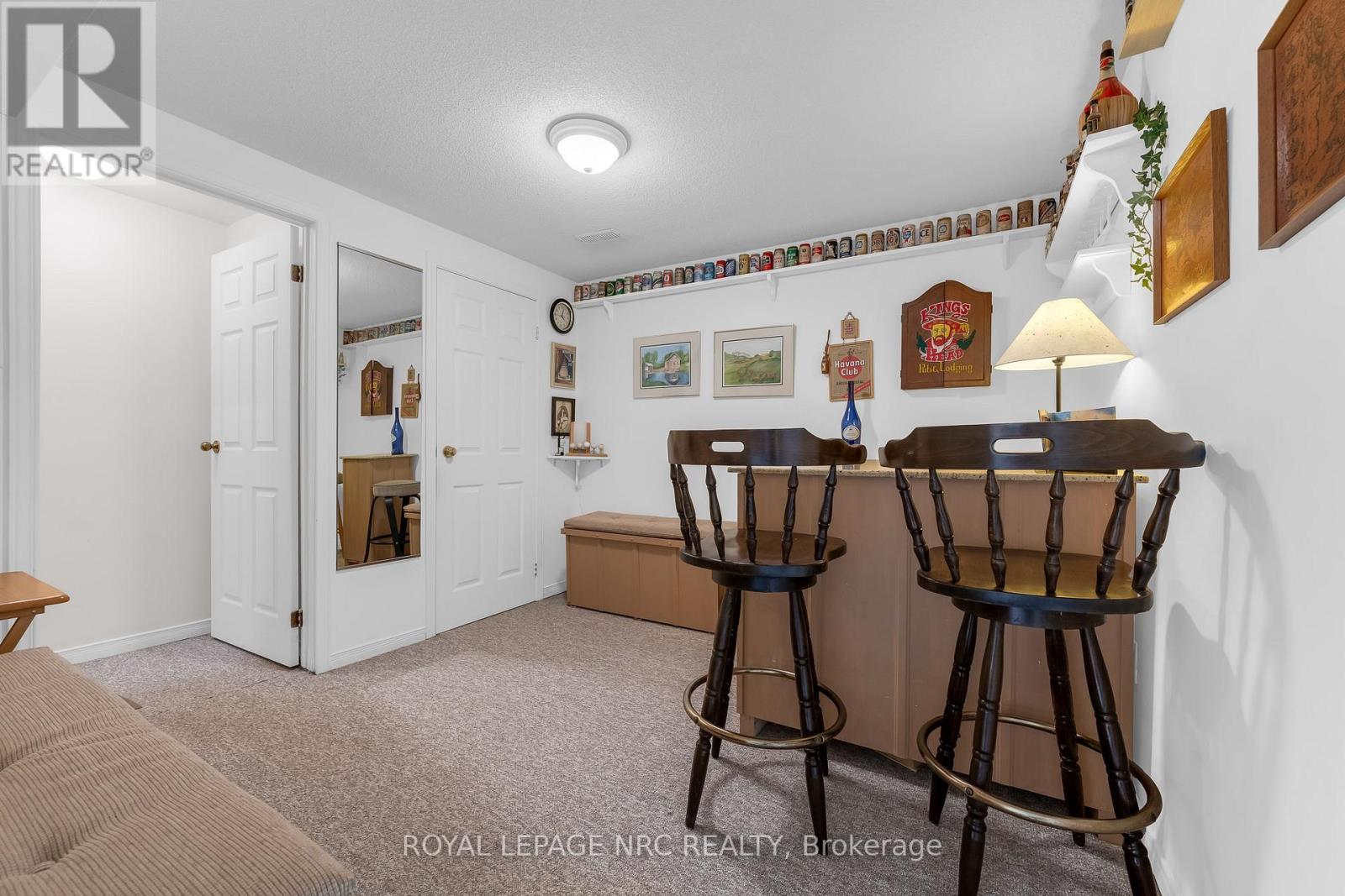 25 MILBURN DRIVE - 33