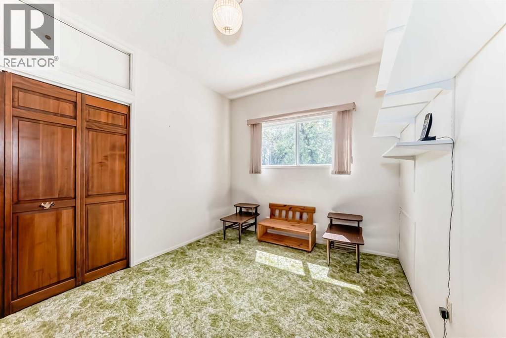 122 2 Avenue E - 22