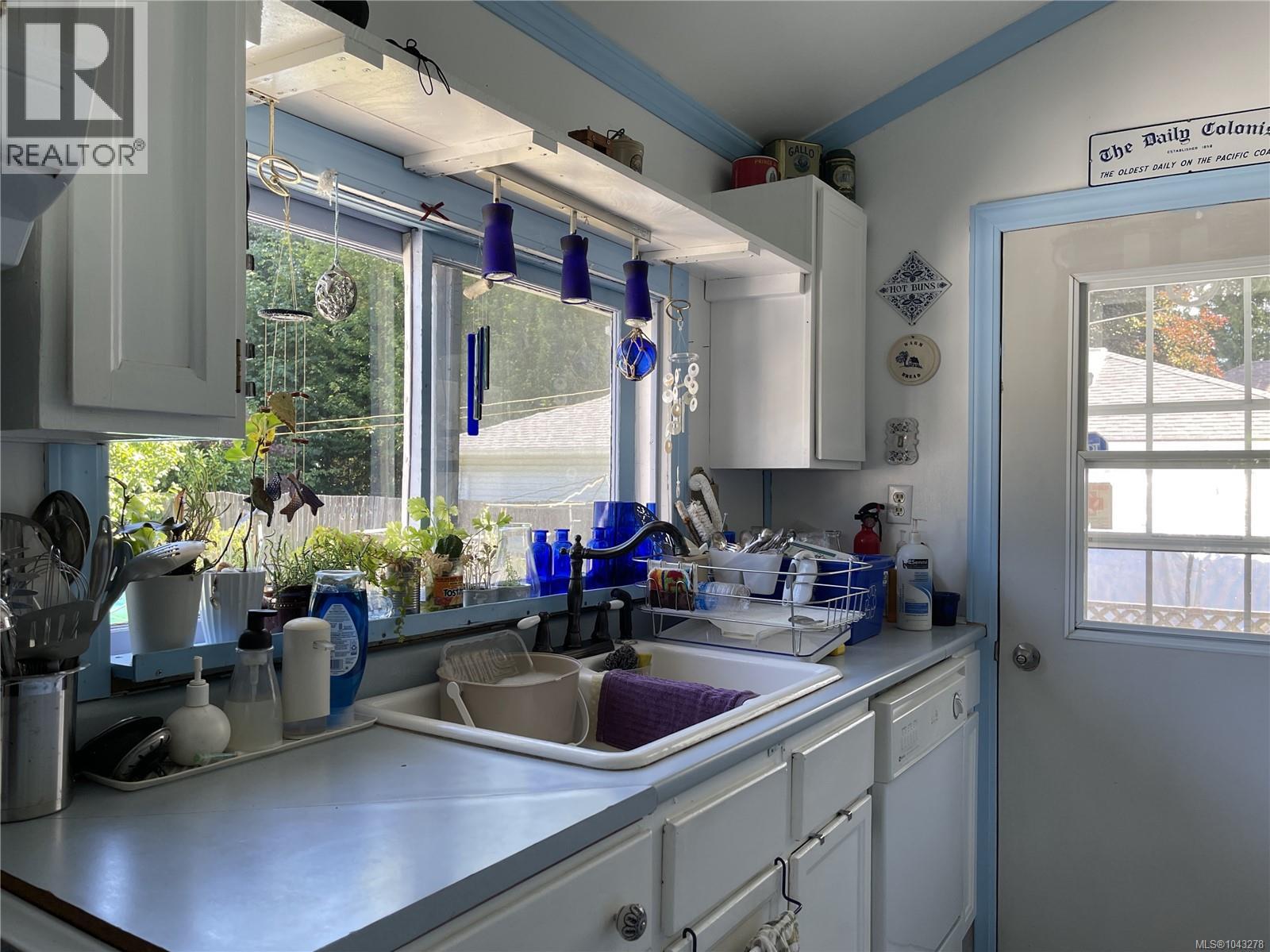 5281 Wilkinson Rd - 12