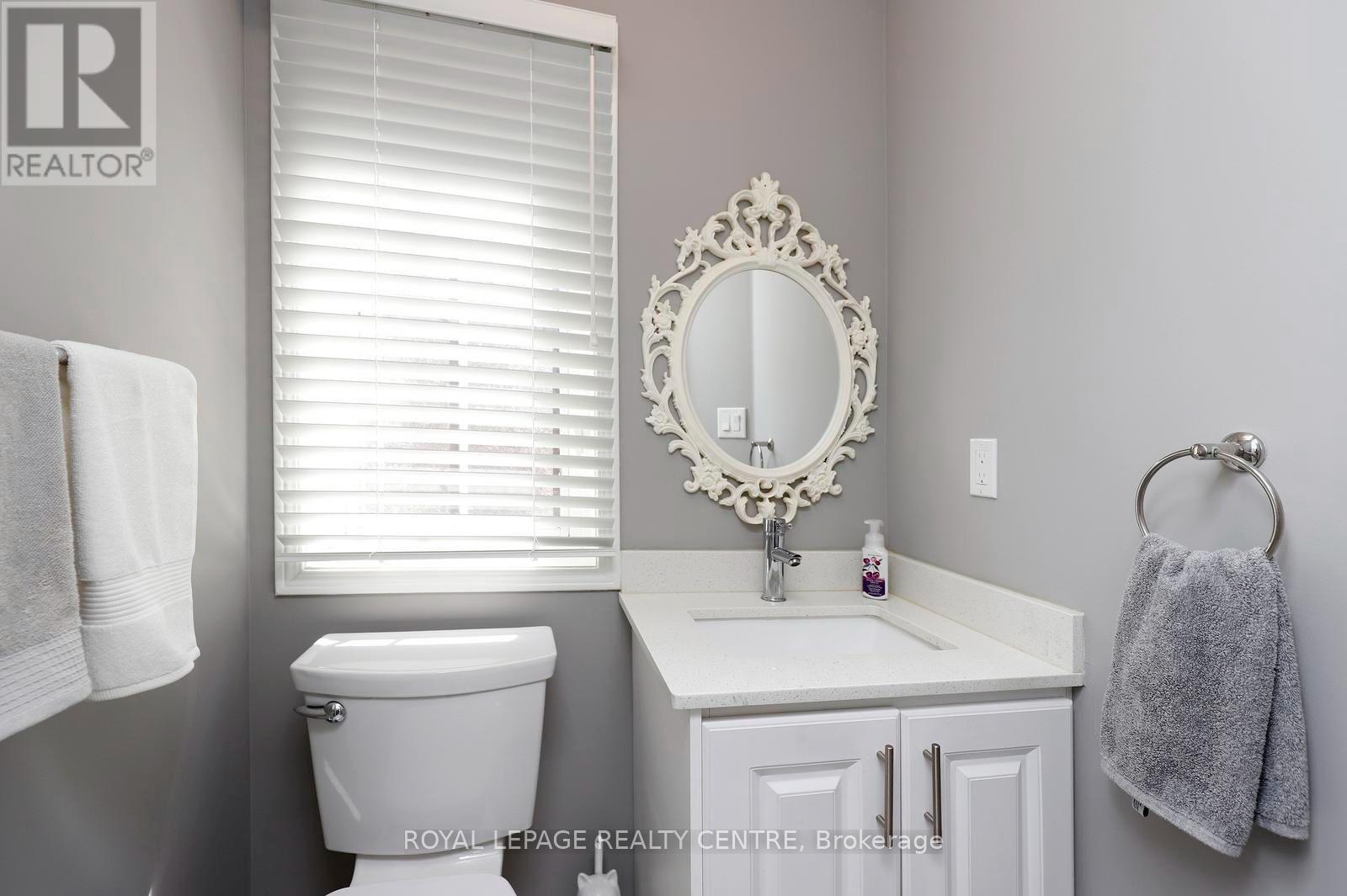 #45 1575 SOUTH PARADE COURT - 11