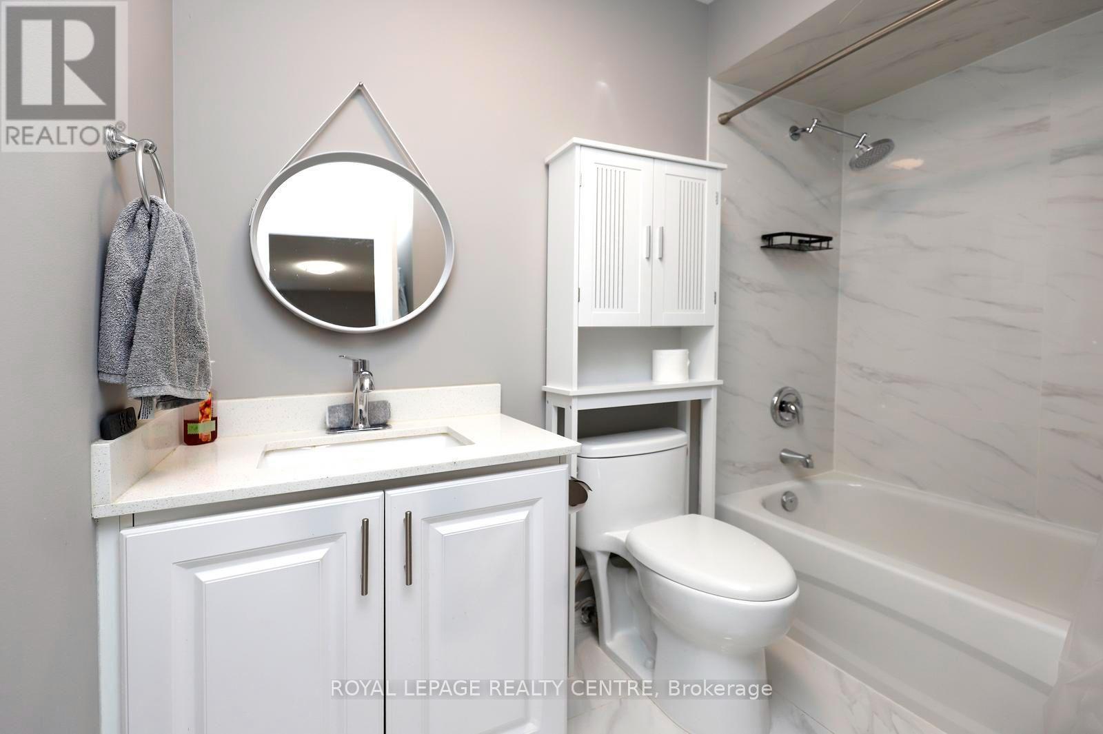 #45 1575 SOUTH PARADE COURT - 16