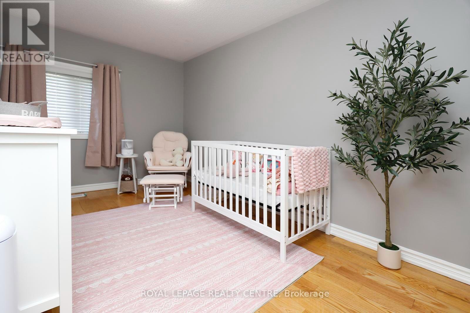 #45 1575 SOUTH PARADE COURT - 18