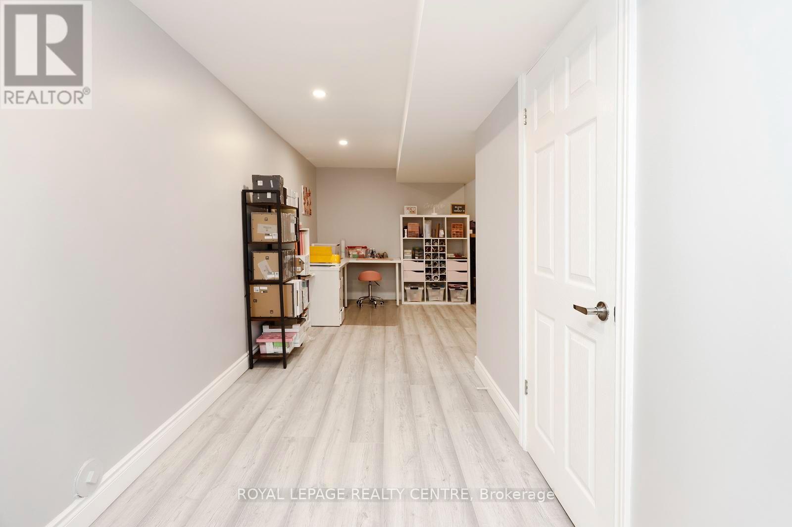#45 1575 SOUTH PARADE COURT - 22