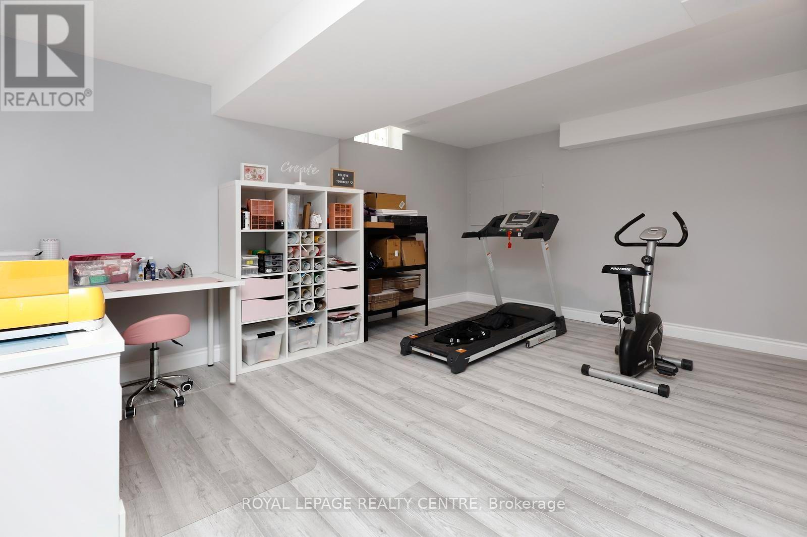 #45 1575 SOUTH PARADE COURT - 23