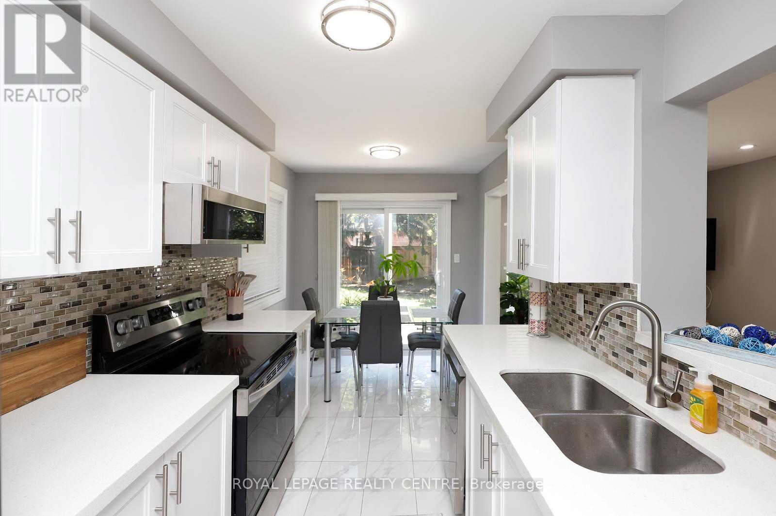 #45 1575 SOUTH PARADE COURT - 4