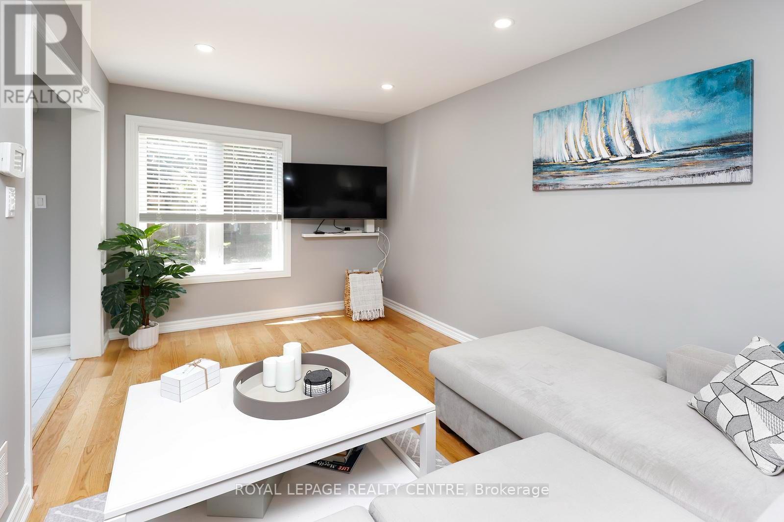#45 1575 SOUTH PARADE COURT - 9