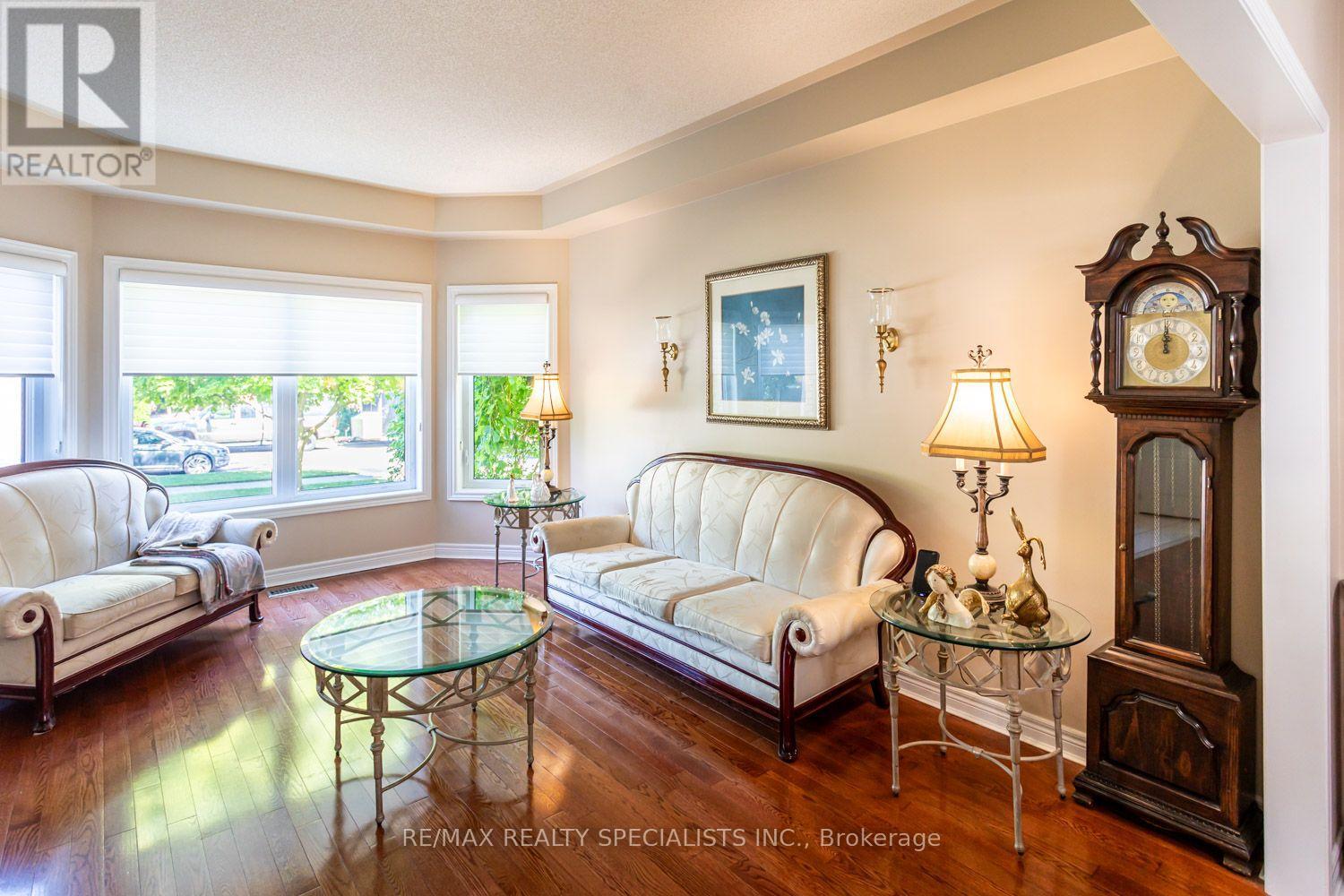 10 SPLIT MAPLE LANE - 14