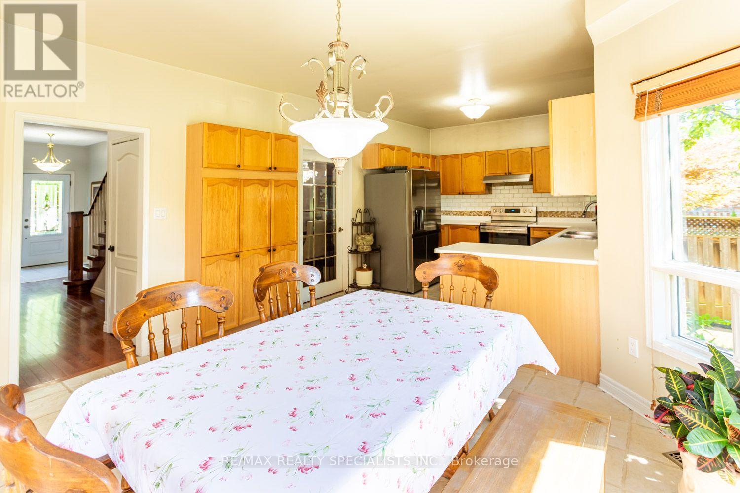 10 SPLIT MAPLE LANE - 26