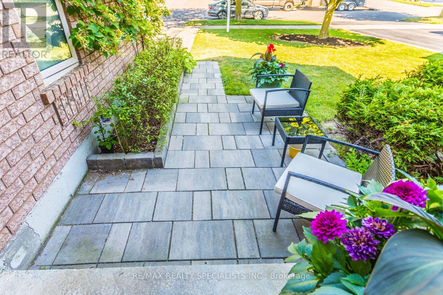 10 SPLIT MAPLE LANE - 6