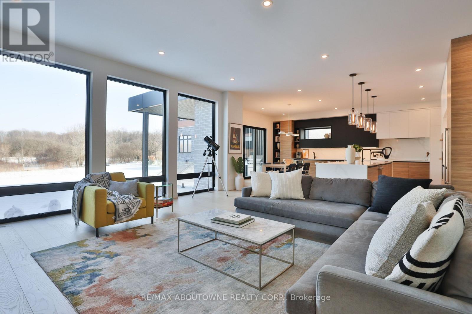 70 UPPER MOUNT ALBION ROAD - 9