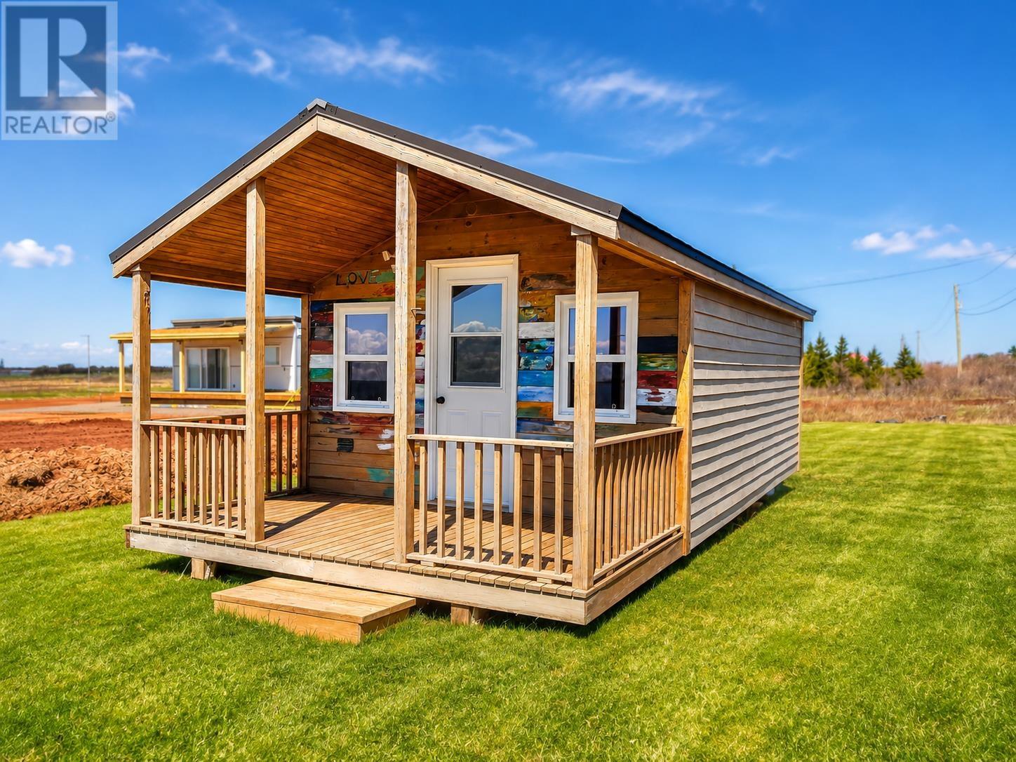 She Shed/Structure on lot
