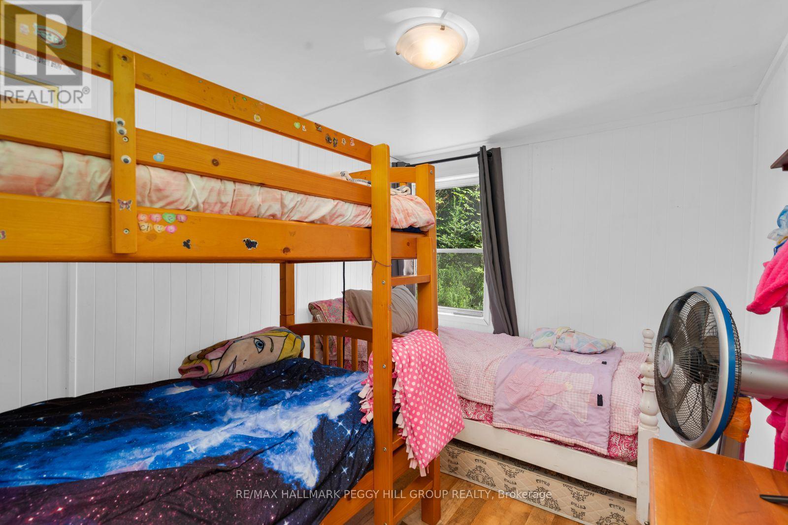 200 DOE LAKE PENINSULA - Image 11