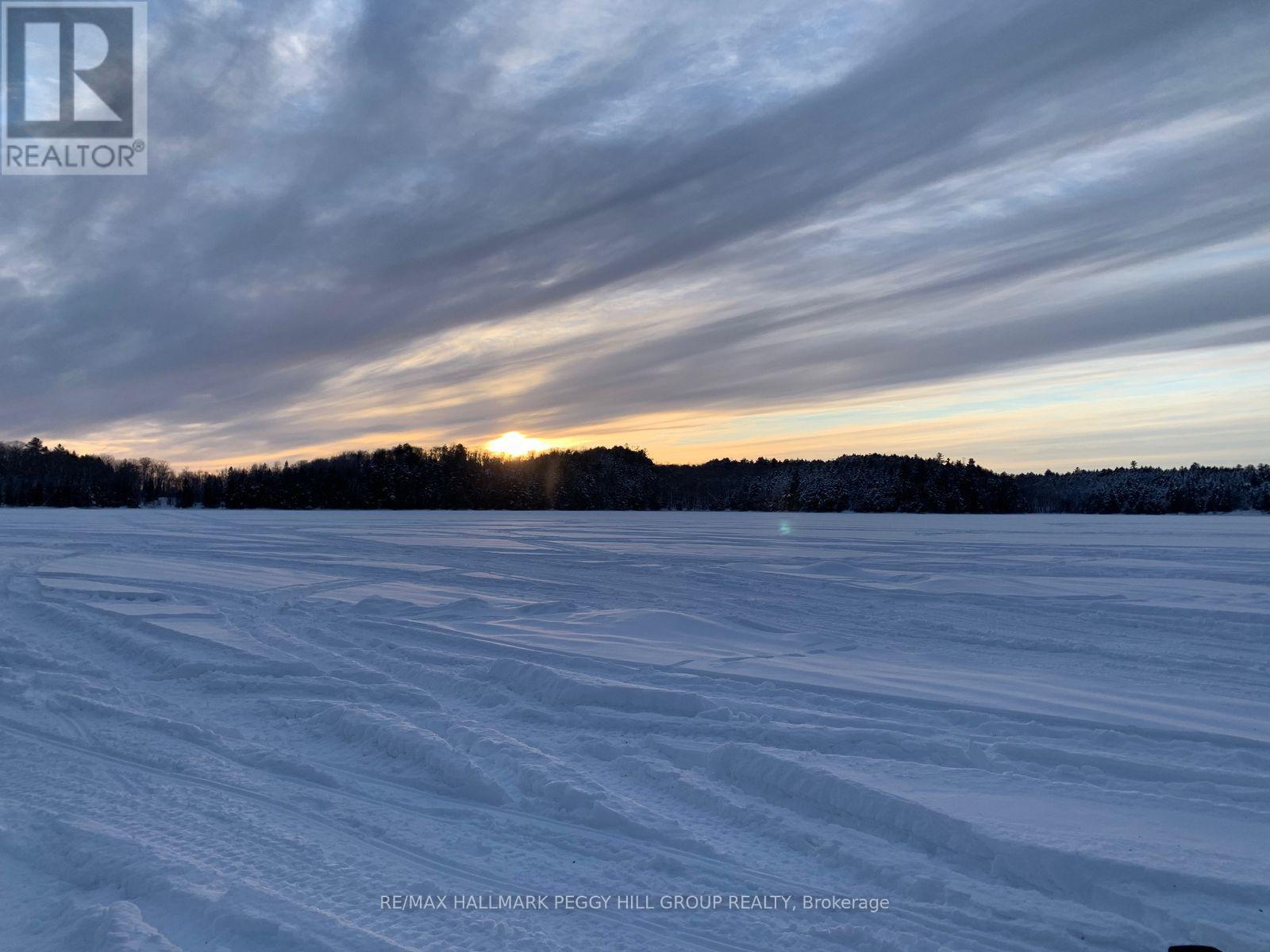 200 DOE LAKE PENINSULA - Image 29