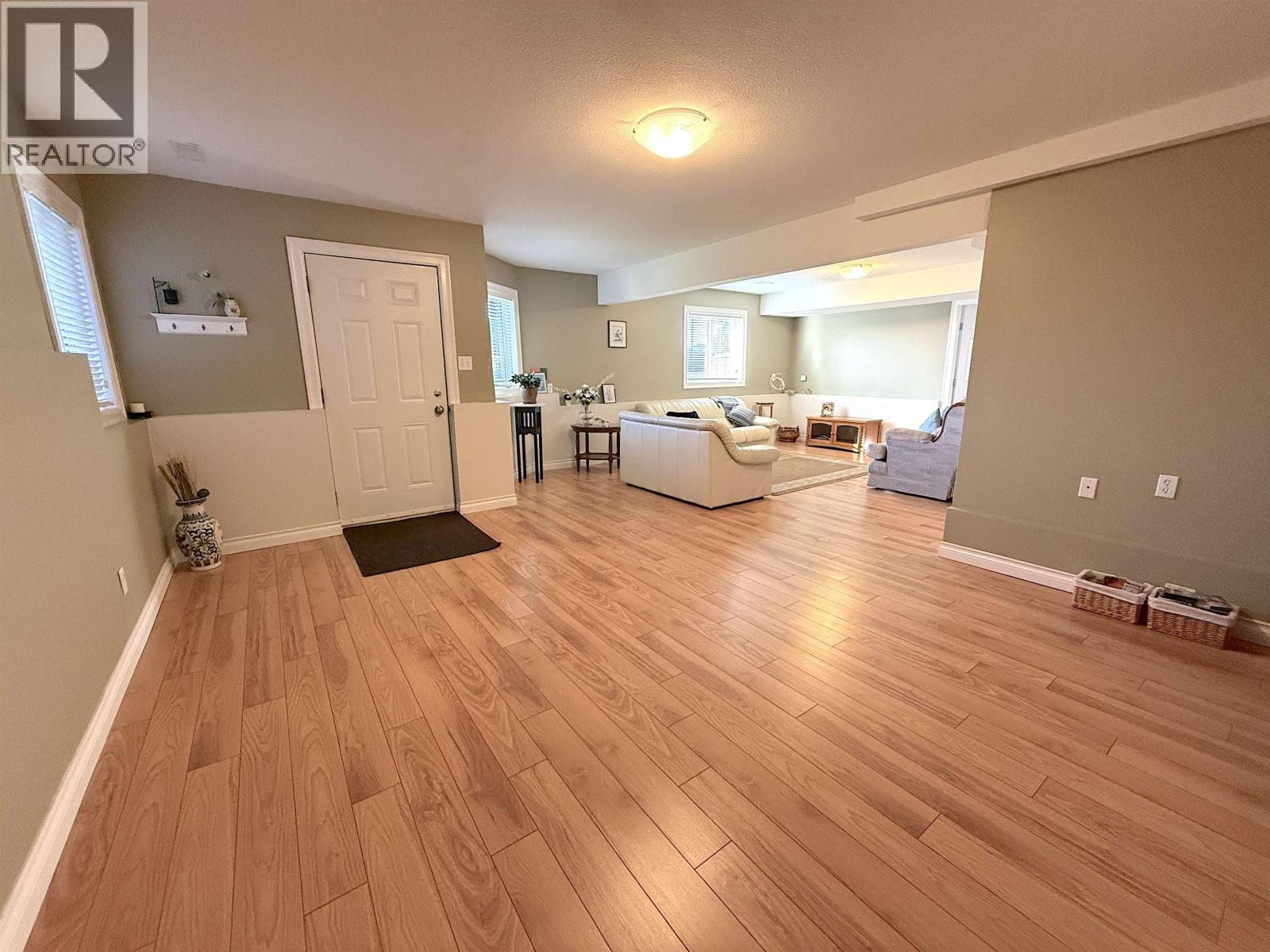 1041 EAGLE DRIVE - 29