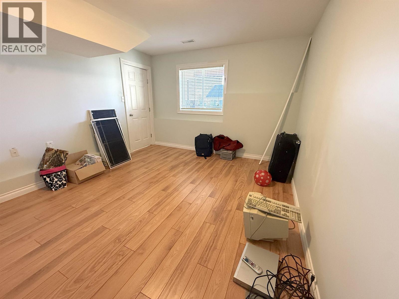 1041 EAGLE DRIVE - 34