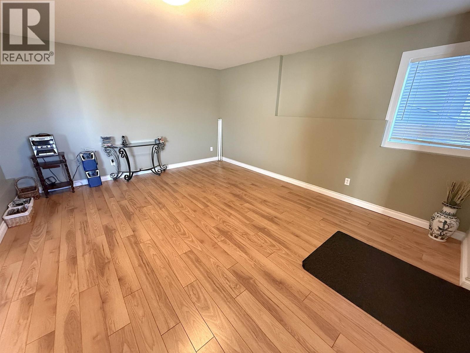 1041 EAGLE DRIVE - 27