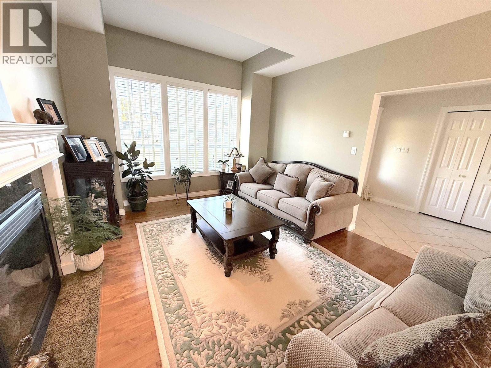 1041 EAGLE DRIVE - 10